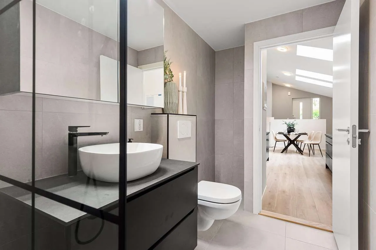 Small Bathroom Ideas: Smart Design Tips